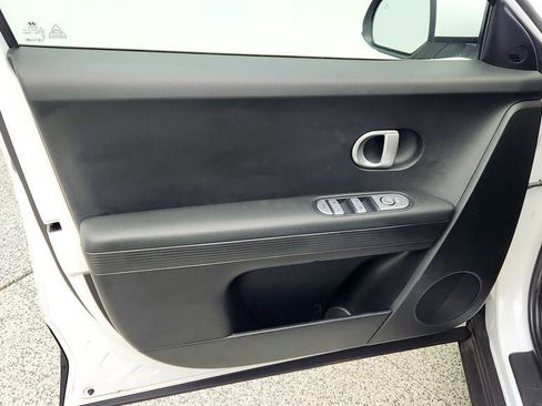 Used 2022 Hyundai Ioniq 5 SE image 10