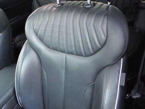 Used 2023 Hyundai Palisade Limited AWD/4WD image 19