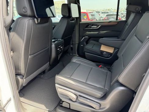 New 2026 GMC Yukon XL Denali w/ Denali Reserve Package RWD image 10