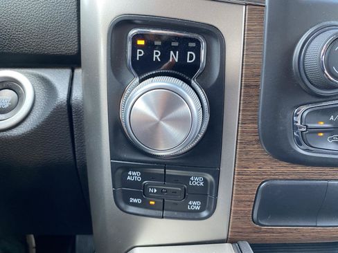 Used 2017 RAM 1500 Laramie w/ Convenience Group AWD/4WD image 17