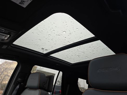 New 2026 GMC Yukon AT4 w/ AT4 Premium Plus Package image 25