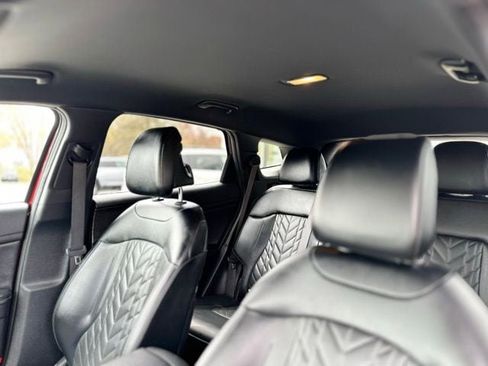 Used 2023 Kia Sportage X-Line AWD/4WD image 11