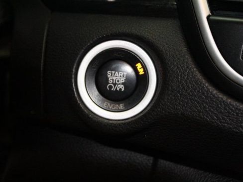 Used 2015 Chrysler 200 C w/ Sun/Sound Group FWD image 22