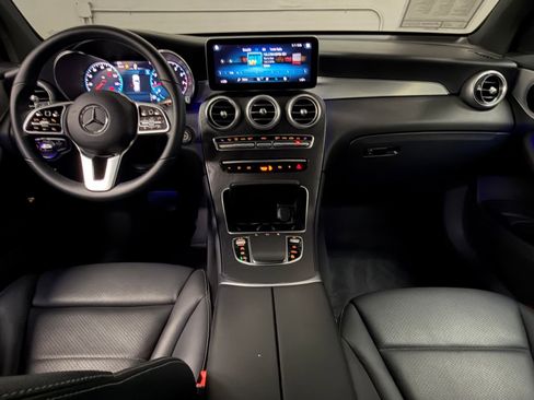 Certified 2022 Mercedes-Benz GLC 300 image 35