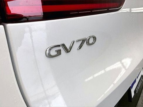 New 2026 Genesis GV70 3.5T Sport Prestige AWD/4WD image 36