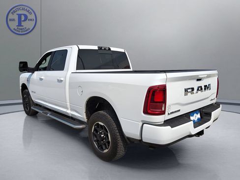 Used 2025 RAM 3500 Laramie AWD/4WD image 5