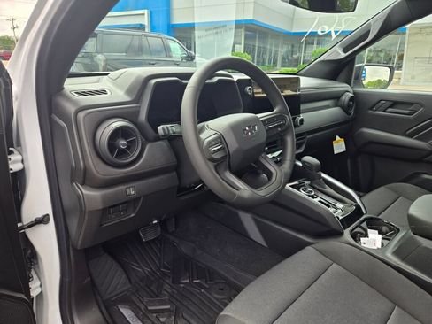 New 2026 Chevrolet Colorado Trail Boss AWD/4WD image 17