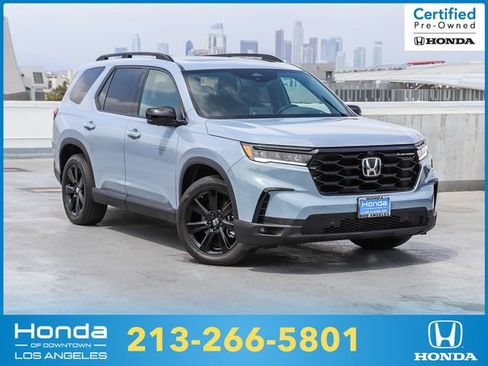 Certified 2025 Honda Pilot Black Edition image 1