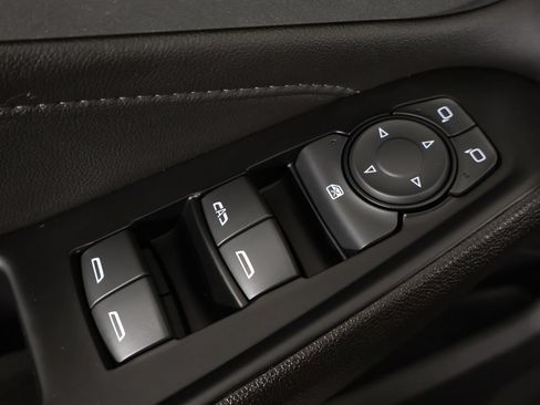 Used 2023 Chevrolet Traverse LT FWD image 42