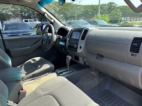 Used 2012 Nissan Frontier SV RWD image 16