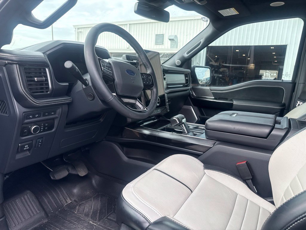 Used 2024 Ford F150 Lightning Platinum AWD/4WD image 8