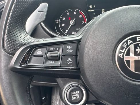 Used 2023 Alfa Romeo Stelvio Veloce AWD/4WD image 36