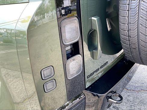 New 2026 Land Rover Defender 110 X-Dynamic SE AWD/4WD image 8
