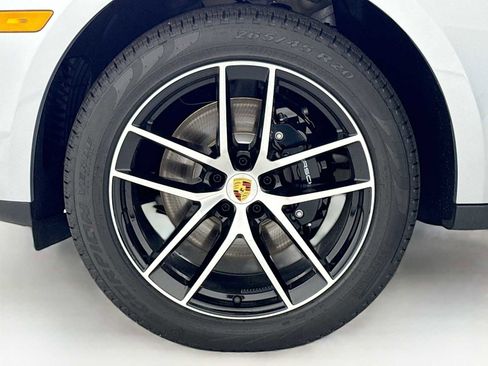 New 2025 Porsche Macan S image 33