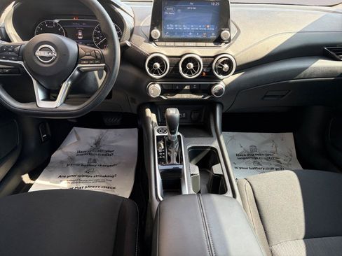 Used 2025 Nissan Sentra SV w/ Trunk Package FWD image 10