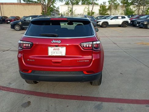 Used 2025 Jeep Compass Limited image 10