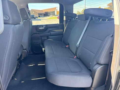Used 2020 Chevrolet Silverado 2500 Custom w/ Custom Value Package image 18