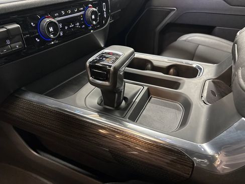 Used 2025 Chevrolet Silverado 1500 LT AWD/4WD image 24