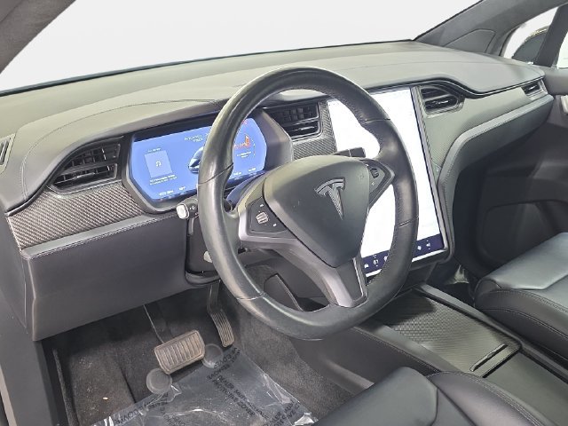 Used 2018 Tesla Model X AWD/4WD image 16