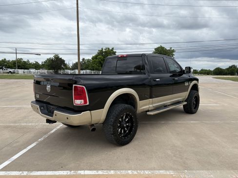 Used 2014 RAM 2500 Longhorn w/ Convenience Group AWD/4WD image 5