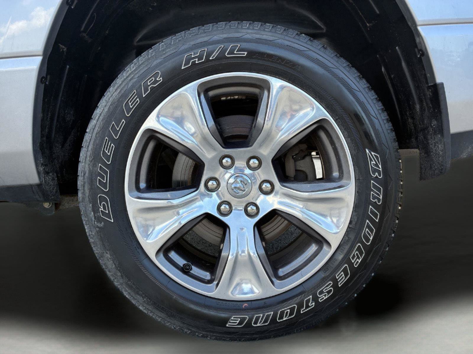 Used 2024 RAM 1500 Laramie AWD/4WD image 37