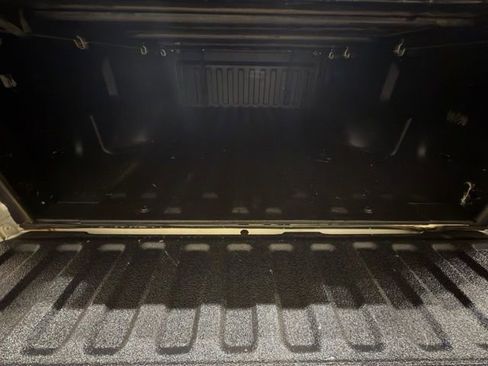 Used 2010 Ford F150 Lariat image 23