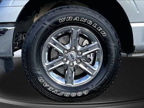 Used 2025 Ford F150 XLT w/ Equipment Group 301A Standard AWD/4WD image 32