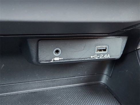 Used 2025 Subaru Crosstrek 2.0i image 20