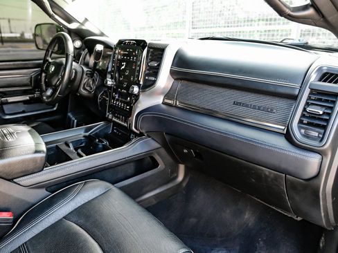 Used 2019 RAM 3500 Limited image 11