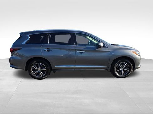 Used 2019 INFINITI QX60 Luxe w/ Essential Package image 11