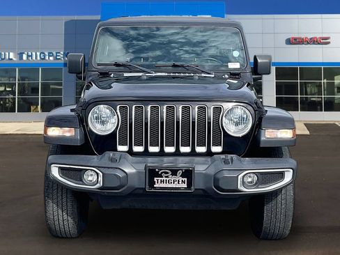 Used 2020 Jeep Wrangler Unlimited Sahara AWD/4WD image 2