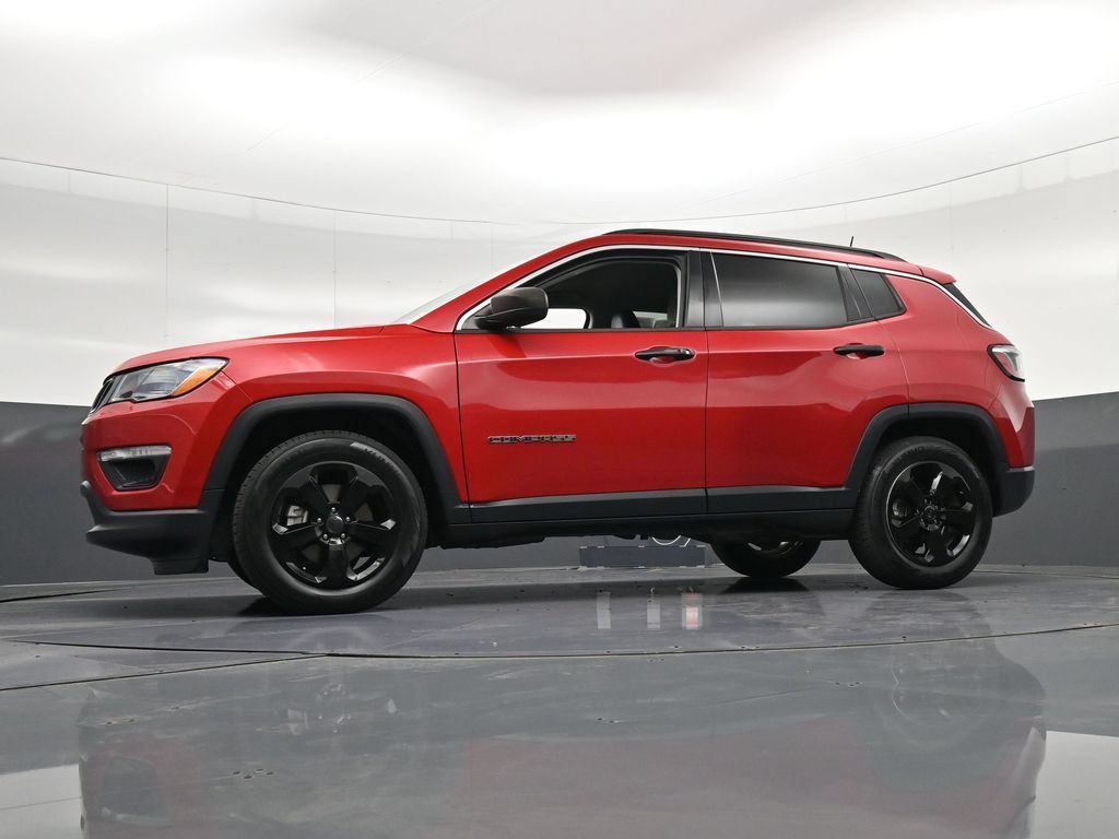 Used 2021 Jeep Compass Latitude FWD image 25