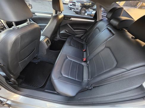 Used 2013 Volkswagen Passat 2.5 SE FWD image 14