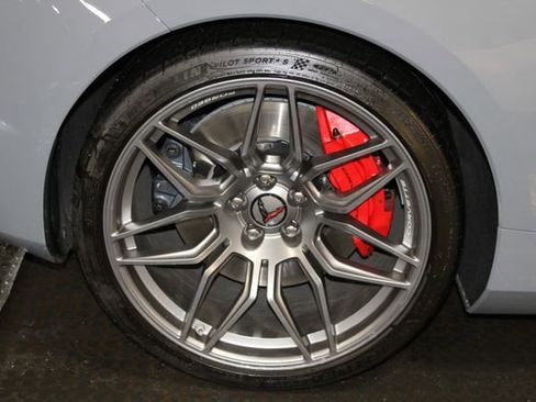 Used 2025 Chevrolet Corvette Z06 RWD image 52
