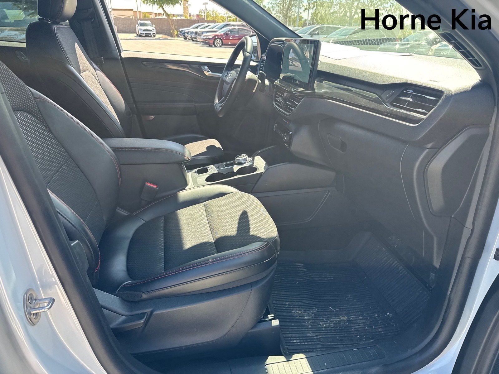 Used 2025 Ford Escape ST-Line w/ Equipment Group 301A FWD image 25