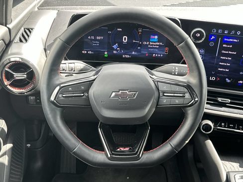 Used 2024 Chevrolet Equinox EV RS FWD image 19