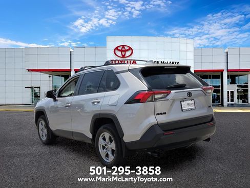 Used 2024 Toyota RAV4 XLE w/ Convenience Package FWD image 3