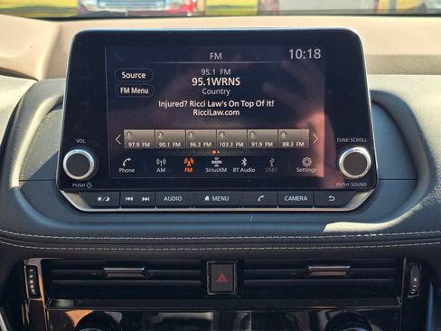 Used 2023 Nissan Rogue SV image 23