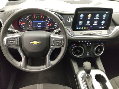 Used 2023 Chevrolet Blazer LT image 22