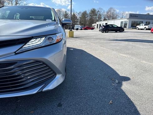 Used 2018 Toyota Camry L image 34
