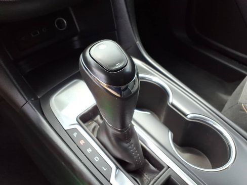 Used 2019 Chevrolet Equinox LT FWD image 24