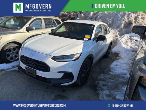 Used 2023 Honda HR-V Sport image 1