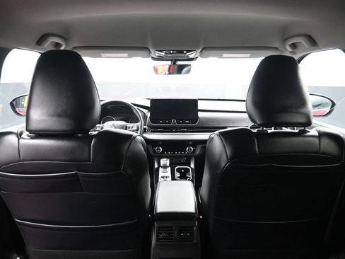 Used 2025 Mitsubishi Outlander AWD image 42
