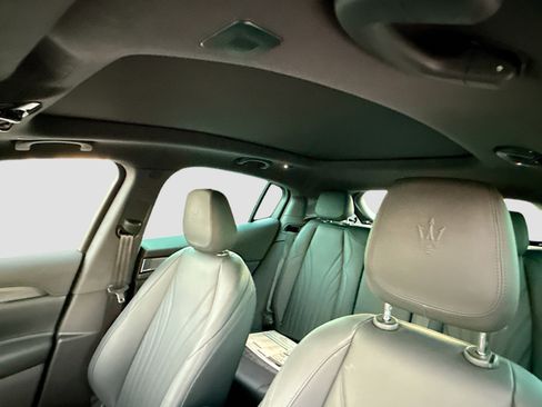 Certified 2024 Maserati Grecale GT image 27