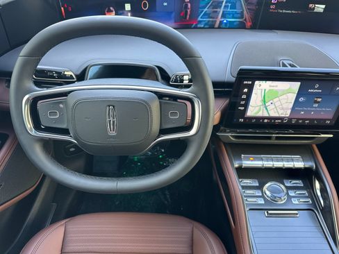 New 2026 Lincoln Nautilus Reserve AWD/4WD image 13