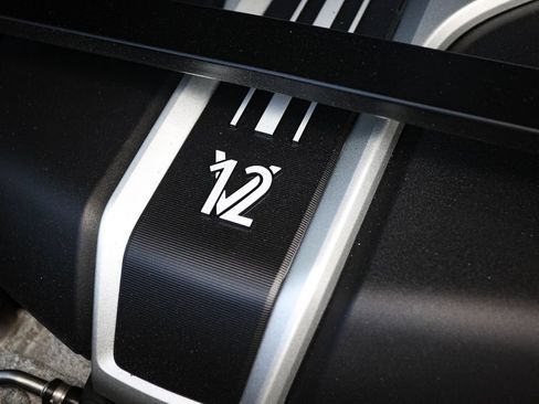 Used 2022 Rolls-Royce Cullinan AWD/4WD image 21