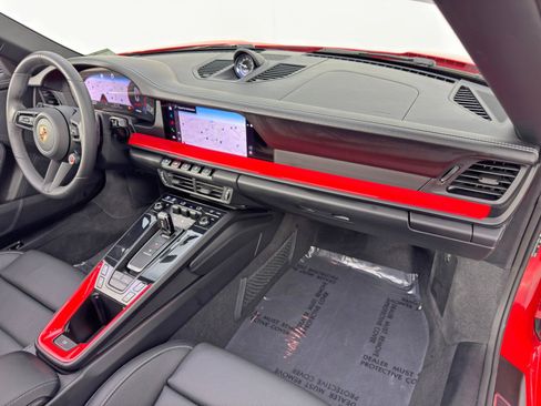 Used 2025 Porsche 911 Carrera image 13