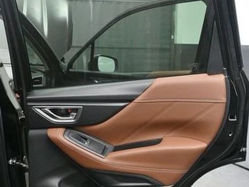 Used 2020 Subaru Forester Touring AWD/4WD image 15
