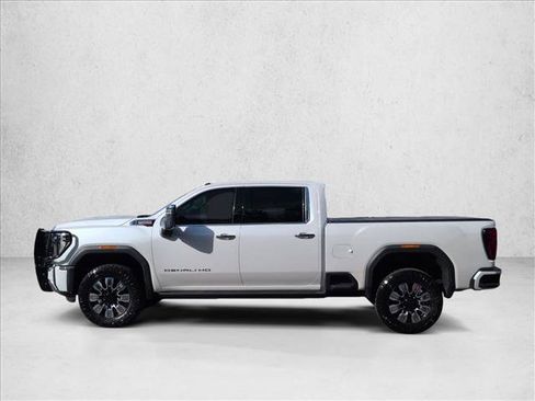 Used 2024 GMC Sierra 2500 Denali w/ Max Trailering Package AWD/4WD image 9