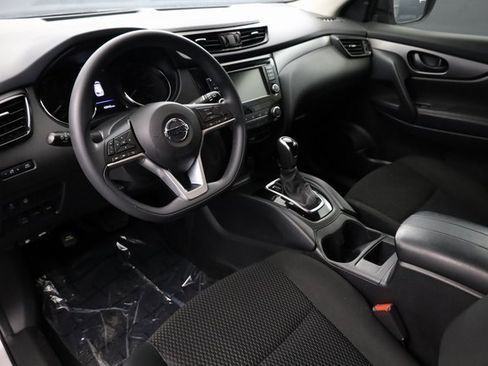 Used 2022 Nissan Rogue Sport S image 10